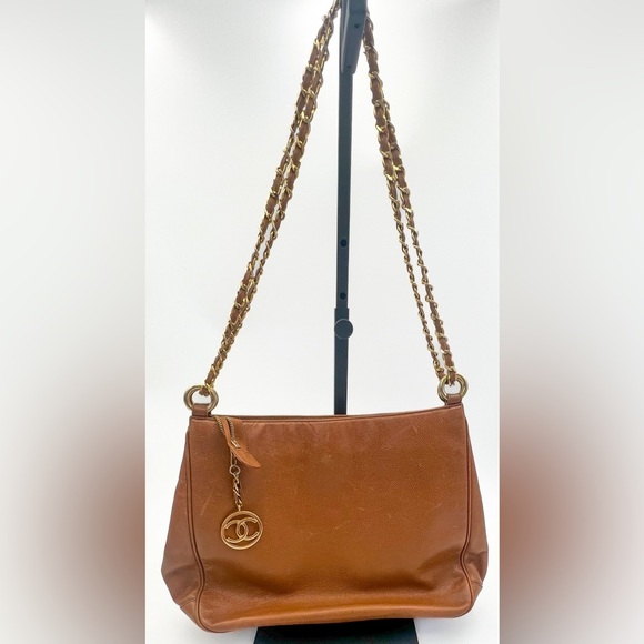 Chanel Brown Caviar Leather Shoulder Bag - Picture 4 of 7
